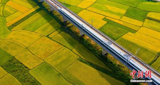 国家发改委：中国高铁里程突破3万公里 居世界第一