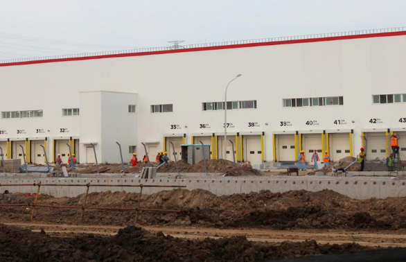特斯拉上海超级工厂获准生产 国家电网已供电