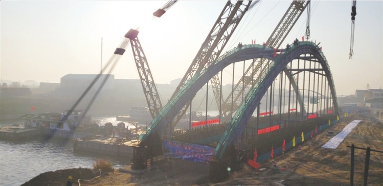 新建黄埝桥主拱成功吊装 预计明年5月通车