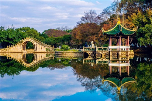 旅游