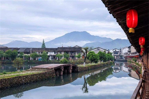 旅游