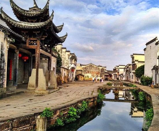 旅游