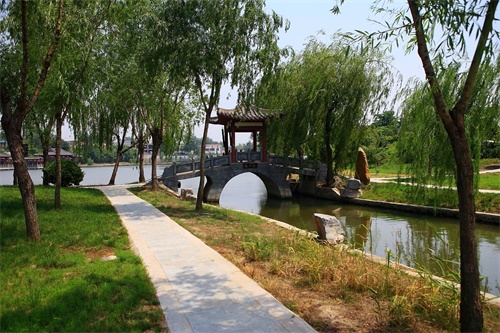 旅游