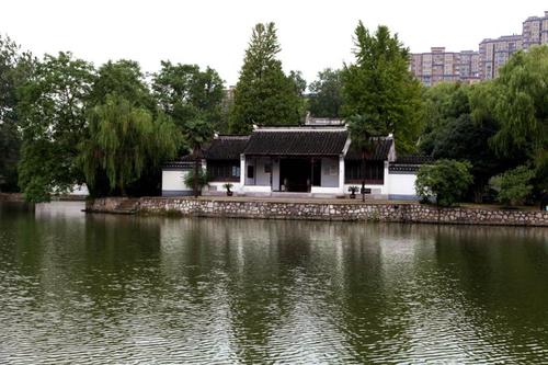 旅游