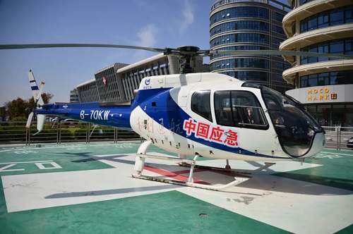 航空工业昌飞AC311直升机参加航空应急医学救援演练