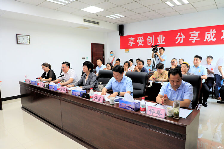 贾汪区举办2021年“创业贾汪、成就梦想”第三届大学生暨返乡人员创业大赛