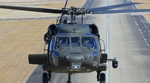 洛马公司“黑鹰”直升机无人驾驶版成功首飞