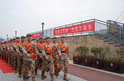 江北区举行2024年上半年欢迎老兵返乡暨欢送新兵入伍仪式