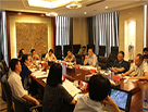全区毛绒玩具特色小镇建设座谈会在维扬开发区召开