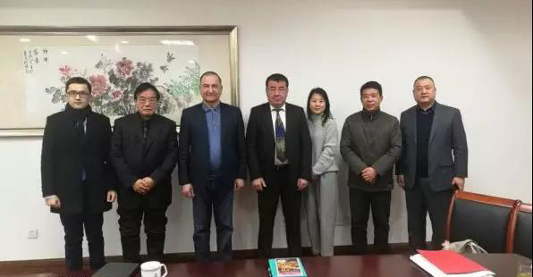 乌兹别克斯坦客人来常进行招商推介