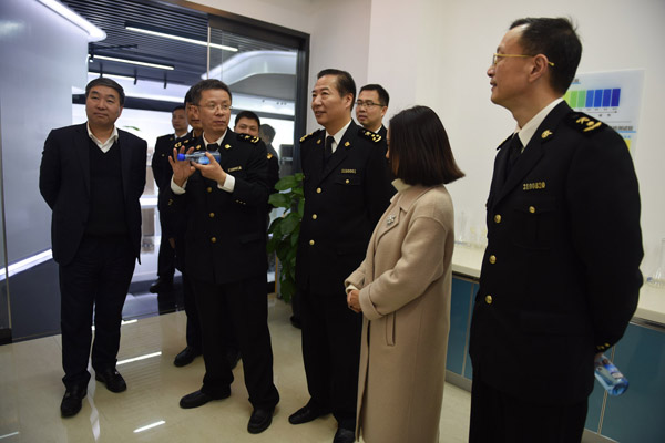 宁波海关关长顾勤率队调研新区跨境电商工作