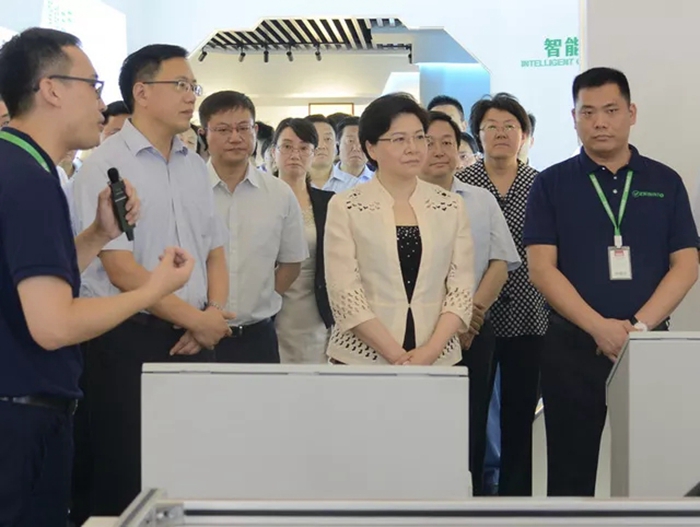 市委书记韩立明 市长史立军率队观摩海陵区项目建设