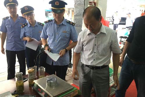 国庆期间螃蟹线上线下迎销售高峰