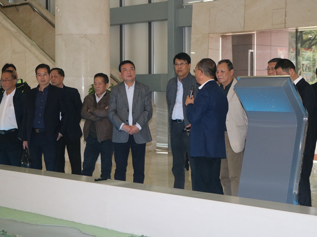 镇海区企业联合会·企业家协会考察团来榭考察