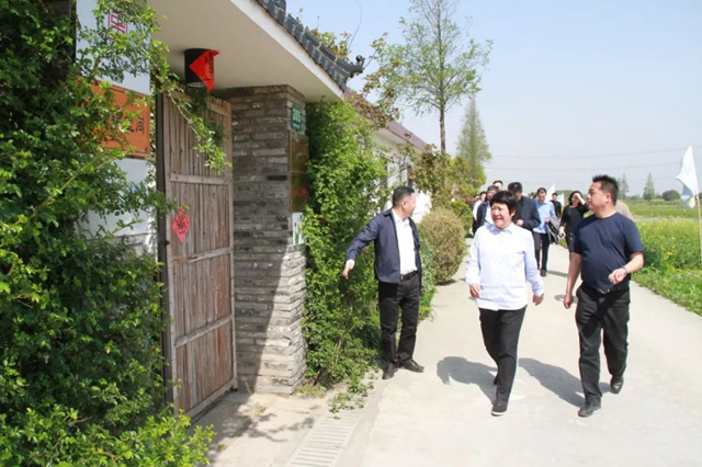赵惠琴赴朱家角调研 要求借力长三角一体化发展打造乡村振兴升级版