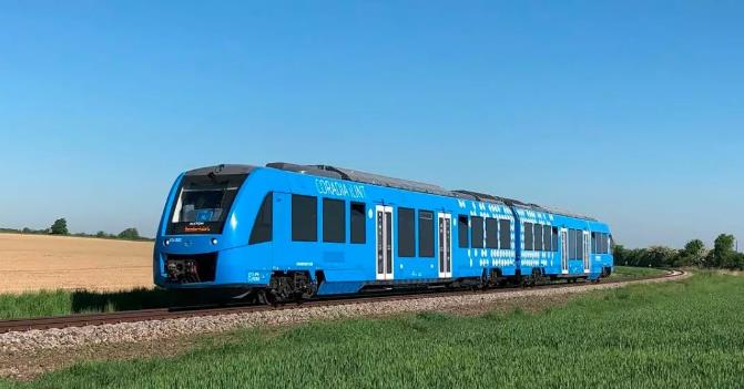 世界首款氢动力铁路客运列车Coradia iLint成功在荷兰测试
