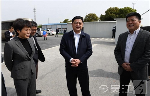 王庆华调研重点项目时强调与时间抢进度以服务促推进