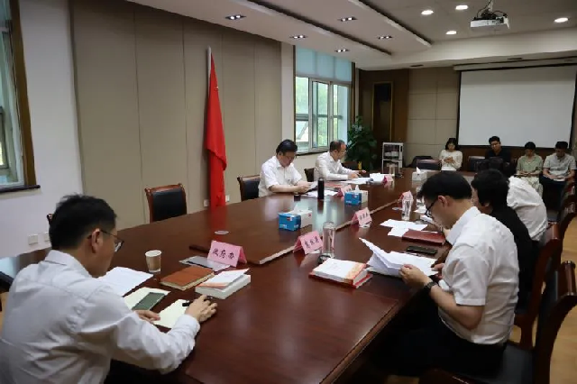 崇川区政府党组理论学习中心组召开党史学习教育专题学习会