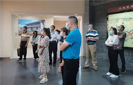 维扬经济开发区组织开展结对式主题党日活动