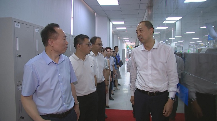 市领导赴昆山高新区开展“招商护商服务月”活动