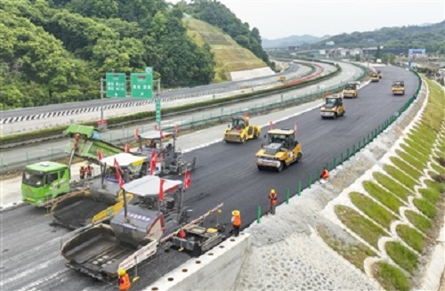 黄千高速冲刺年底通车