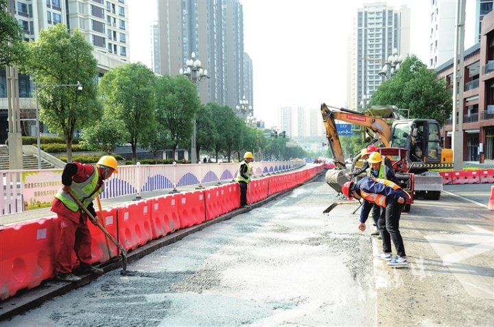 石柱县站至城东加油站道路整治工程预计年底完工