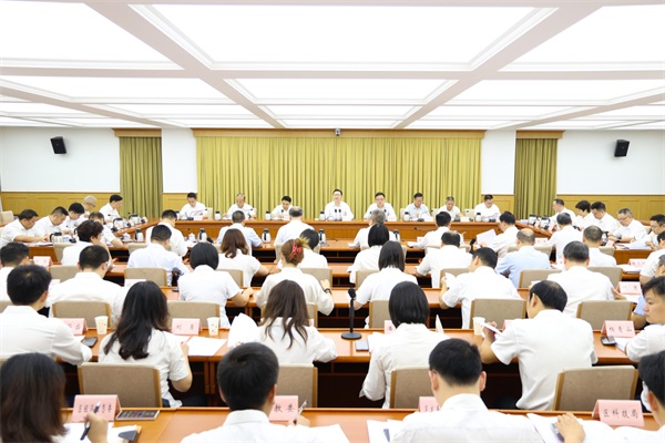 沙坪坝区2025年政党协商座谈会举行