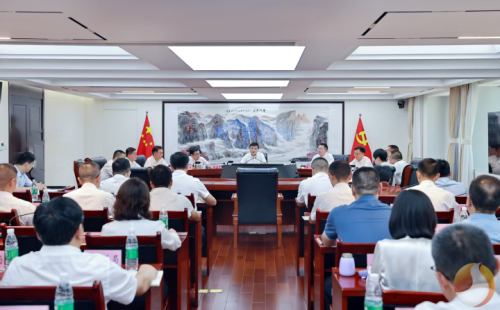 巩义胜主持召开县委常委会会议