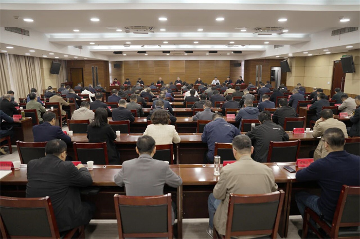 贺家平主持召开市委常委会扩大会议 贺家平主持召开市委常委会扩大会议