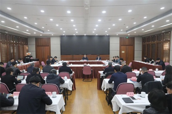 青浦区举行2025年行政机关负责人出庭、旁听、讲评“三合一”活动