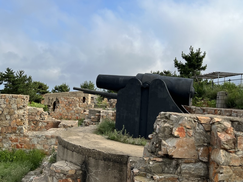 投促中国创始人吴永豪一行赴辽宁省大连市旅顺口区旅顺西炮台风景区参观学习