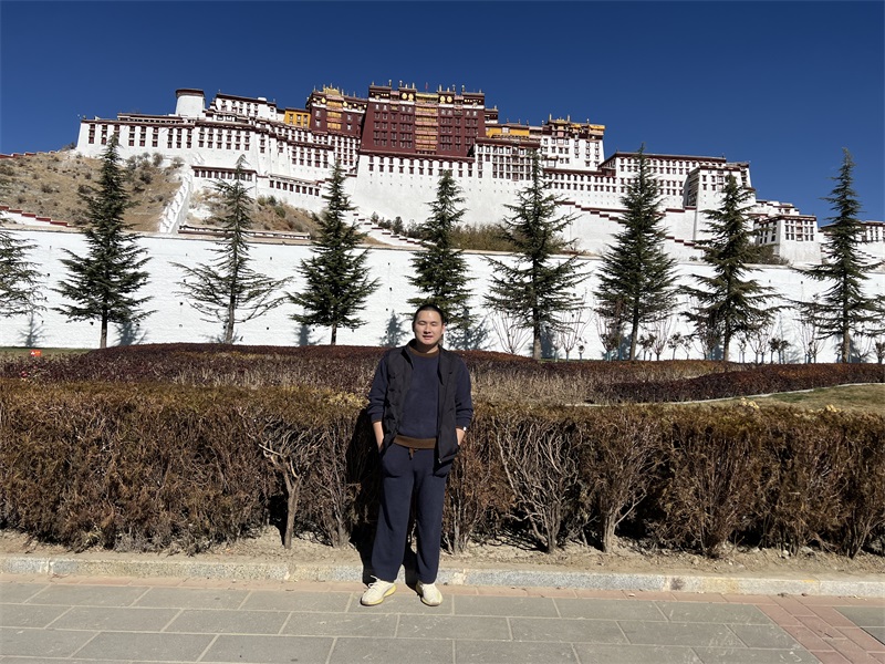 投促中国创始人吴永豪一行赴布达拉宫参观学习