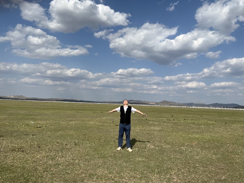 投促中国创始人吴永豪一行赴河北省承德市丰宁满族自治县西北部丰宁坝上草原参观学习