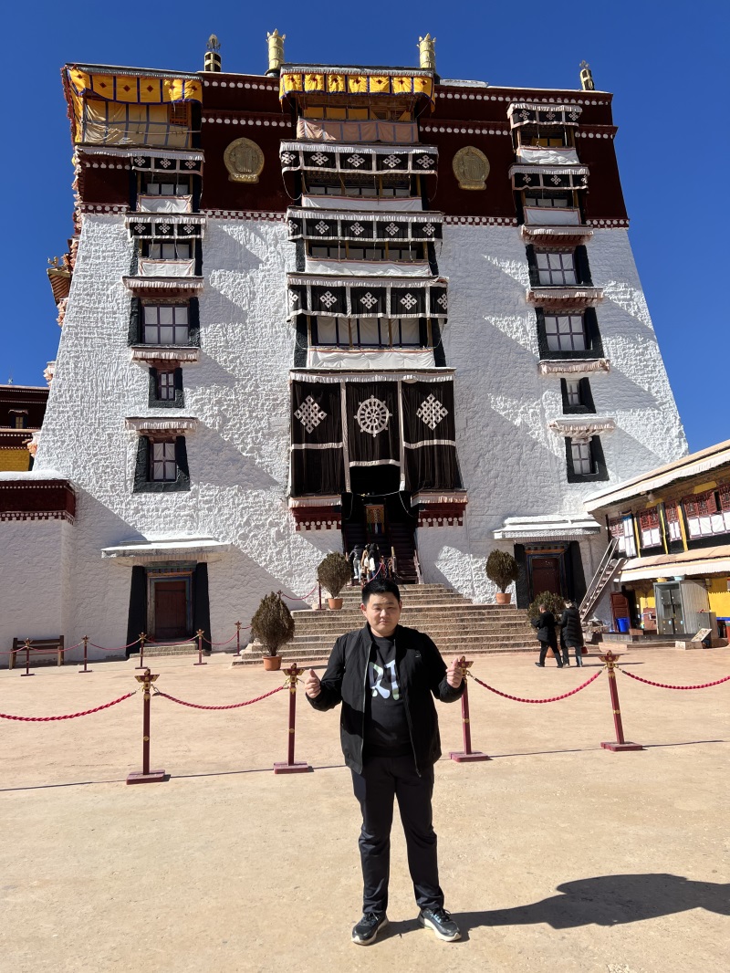 投促中国创始人吴永豪一行赴布达拉宫参观学习