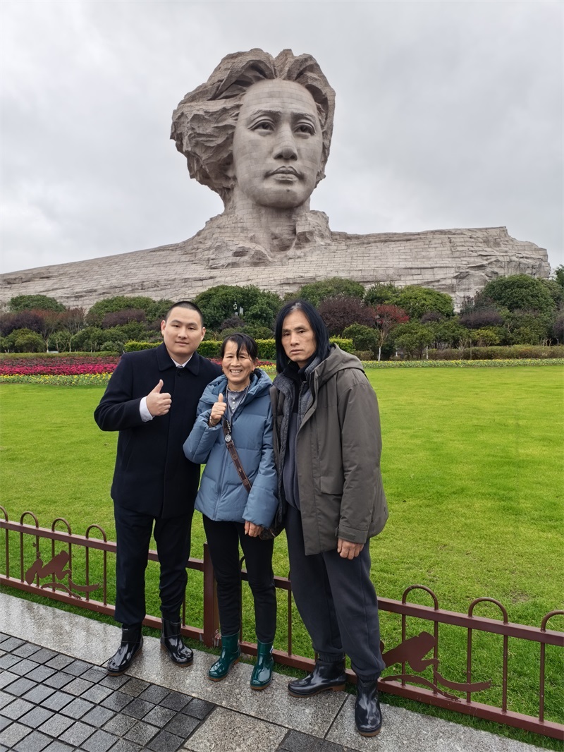 投促中国创始人吴永豪一行赴湖南省长沙市岳麓区橘子洲参观学习