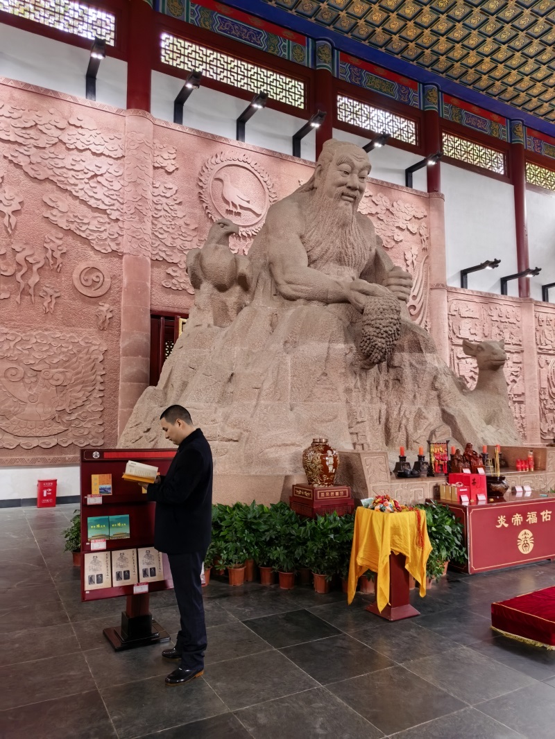 投促中国创始人吴永豪一行赴湖南省株洲市炎陵县鹿原镇第四批全国重点文物保护单位炎帝陵参观学习