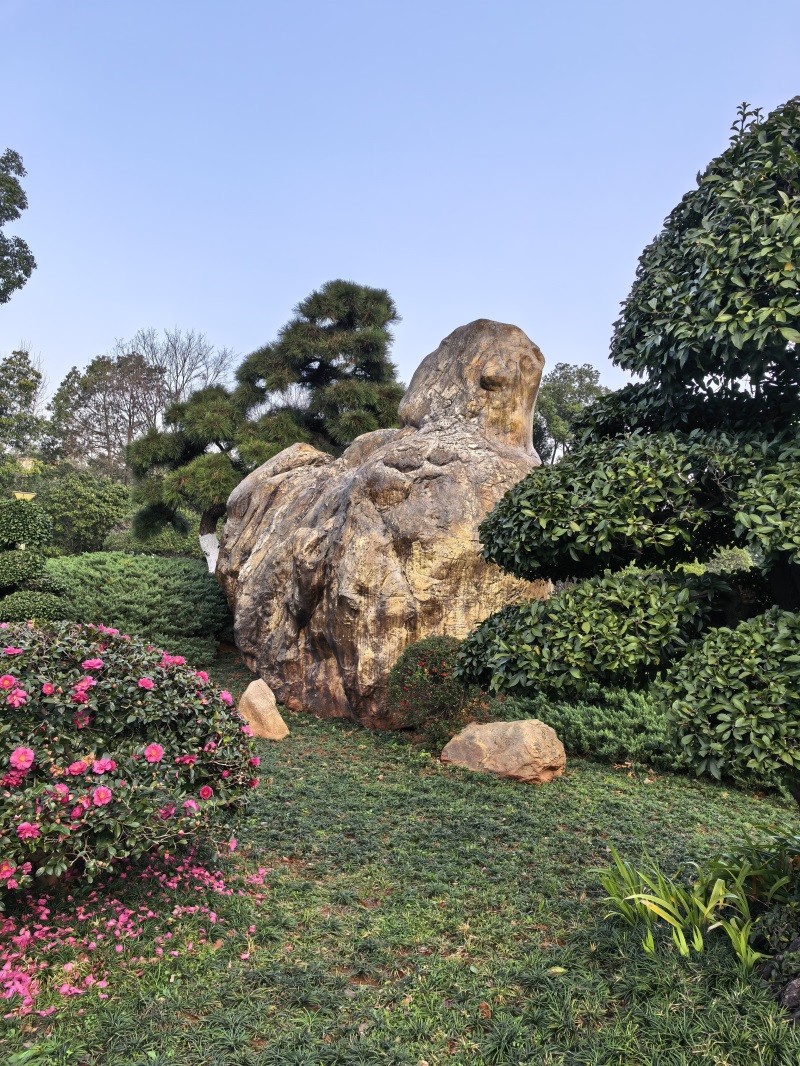 投促中国创始人吴永豪一行赴湖南省湘潭市韶山市韶山乡韶山村韶山旅游区核心景区中心毛泽东广场参观学习