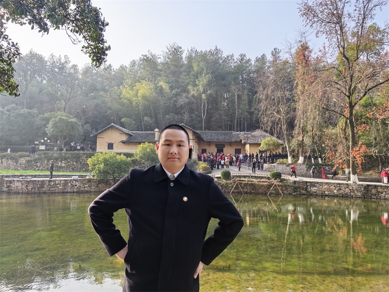 投促中国创始人吴永豪一行赴湖南省湘潭市韶山市韶山乡韶山村韶山旅游区第一批全国重点文物保护单位毛泽东同志故居参观学习