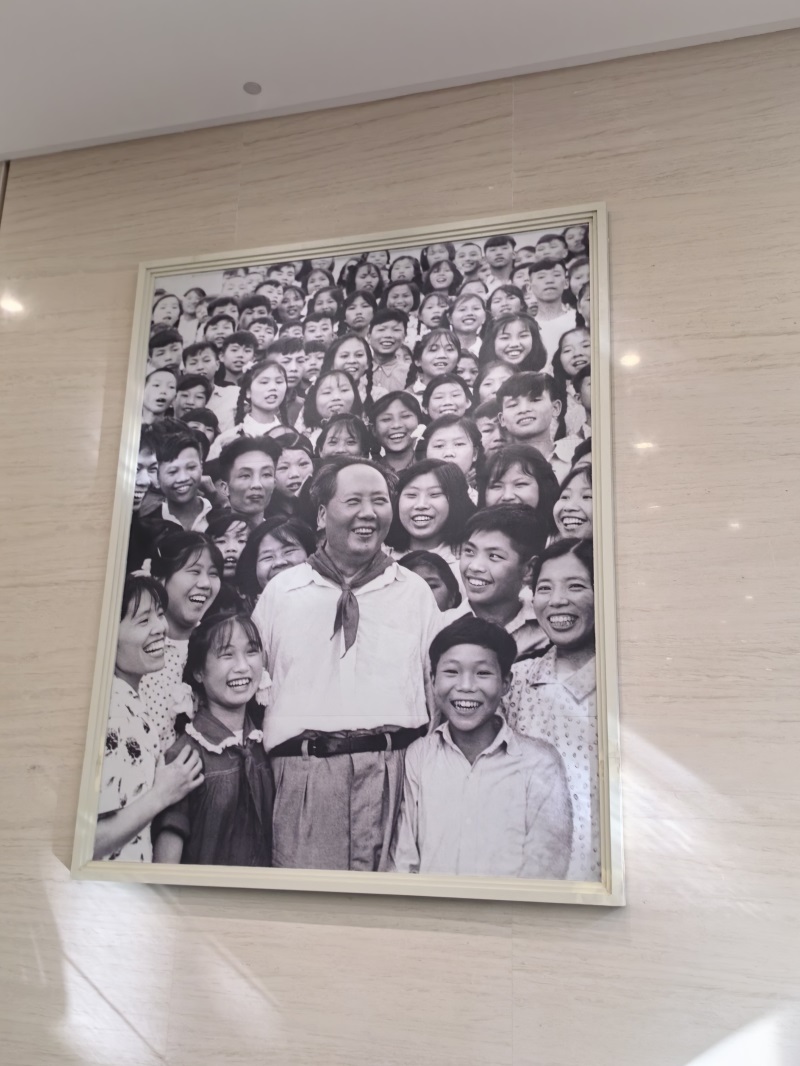 投促中国创始人吴永豪一行赴湖南省湘潭市韶山市韶山乡韶山村韶山旅游区全国中小学生研学实践教育基地毛泽东同志纪念馆参观学习