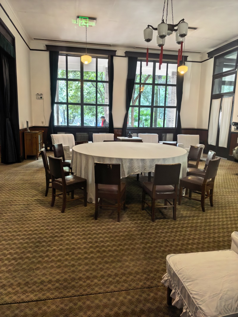 投促中国创始人吴永豪一行赴湖南省湘潭市韶山市韶山乡韶山村韶山旅游区滴水洞景区一号楼参观学习