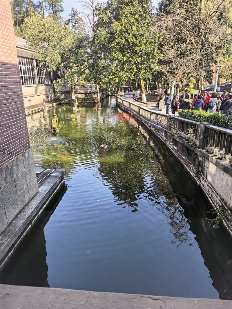 投促中国创始人吴永豪一行赴湖南省湘潭市韶山市韶山乡韶山村韶山旅游区滴水洞景区一号楼参观学习