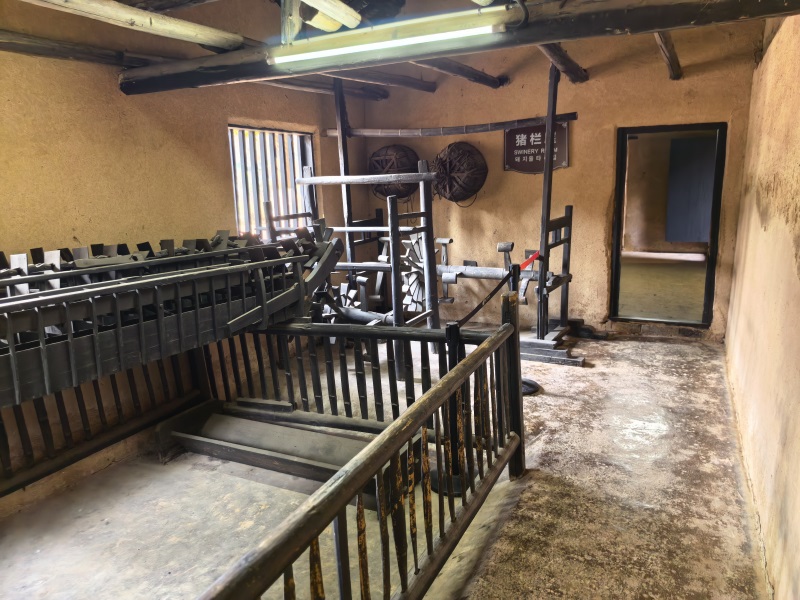 投促中国创始人吴永豪一行赴湖南省长沙市宁乡市花明楼镇炭子冲村刘少奇故里景区第三批全国重点文物保护单位刘少奇故居参观学习