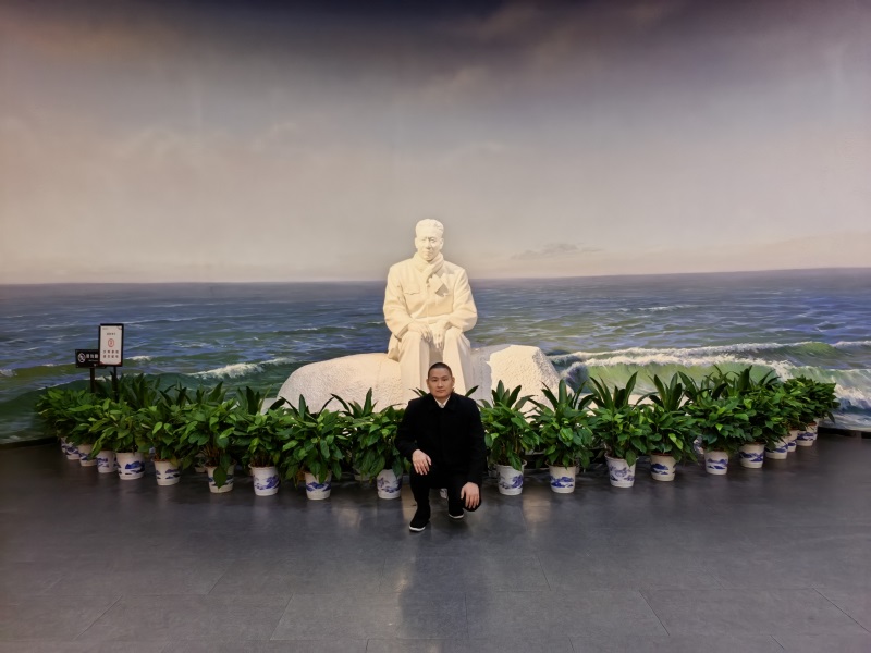 投促中国创始人吴永豪一行赴湖南省长沙市宁乡市花明楼镇炭子冲村刘少奇故里景区刘少奇同志纪念馆参观学习