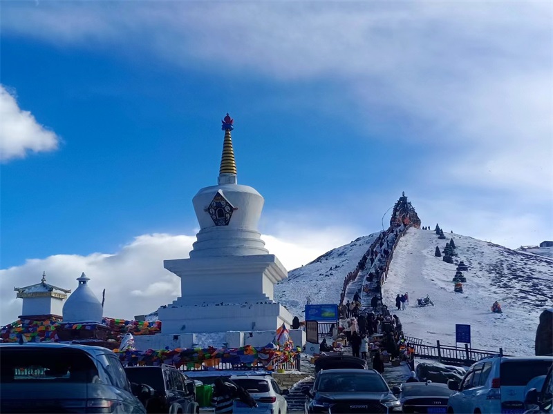 投促中国创始人吴永豪一行赴四川省甘孜藏族自治州泸定县四川贡嘎山国家级自然保护区参观学习