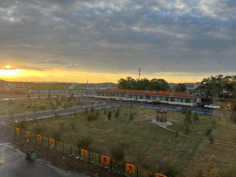 投促中国创始人吴永豪一行赴河北省承德市丰宁满族自治县西北部丰宁坝上草原参观学习