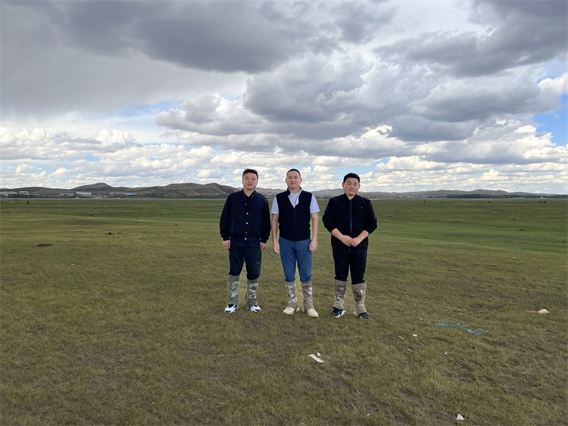 投促中国创始人吴永豪一行赴河北省承德市丰宁满族自治县西北部丰宁坝上草原参观学习