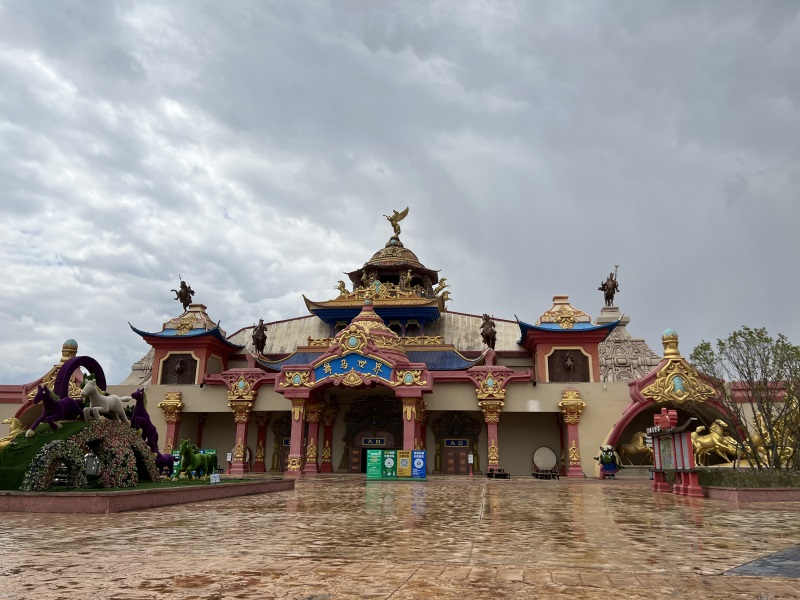 投促中国创始人吴永豪一行赴河北省承德市丰宁满族自治县西北部丰宁坝上草原参观学习