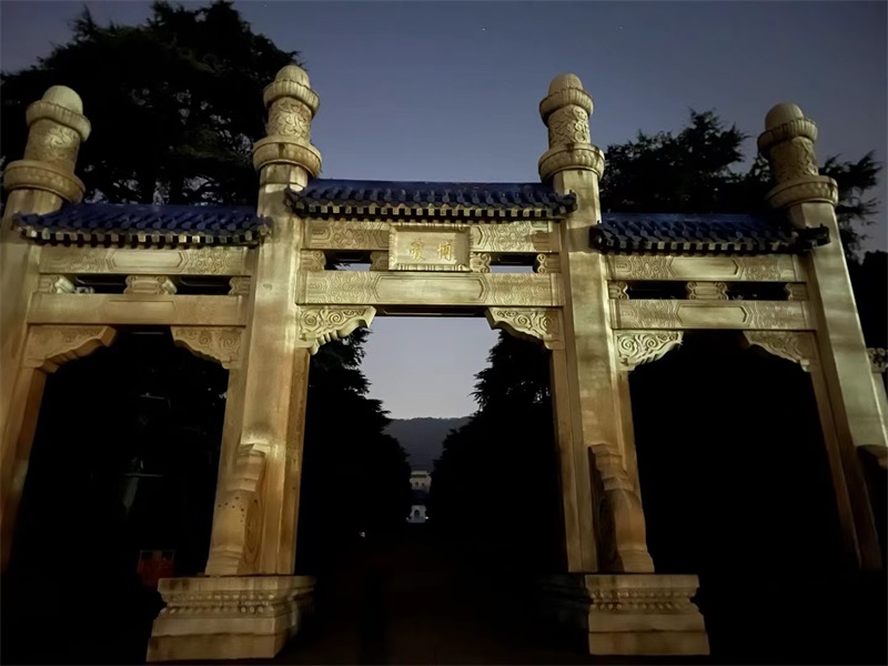 投促中国创始人吴永豪一行赴江苏省南京市玄武区紫金山南麓全国第一批重点文物保护单位中山陵参观学习