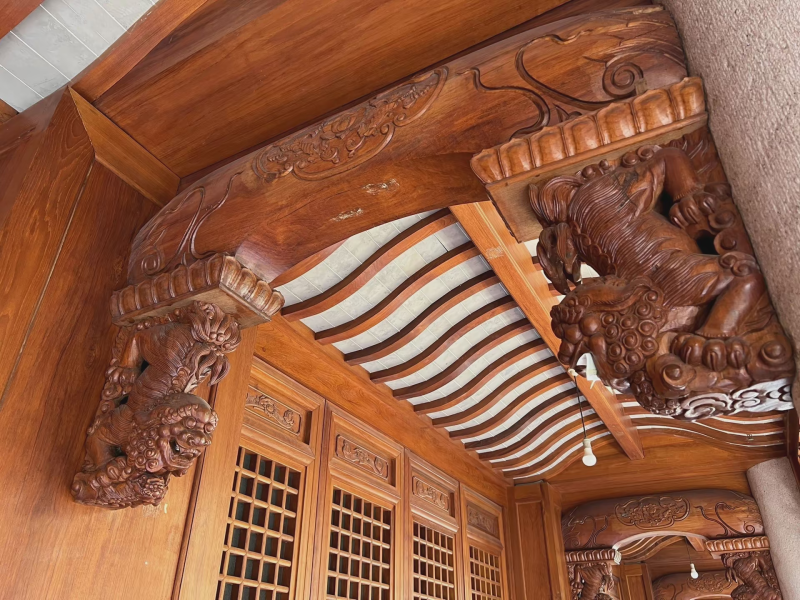 投促中国创始人吴永豪一行赴上海市静安区静安寺参观学习