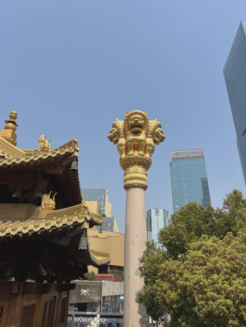 投促中国创始人吴永豪一行赴上海市静安区静安寺参观学习